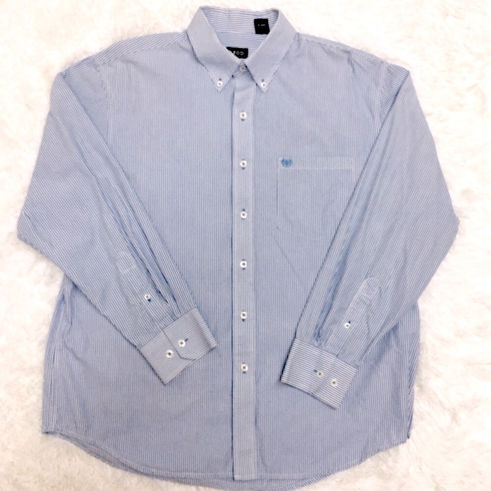 Men’s Izod shirt. Size…L